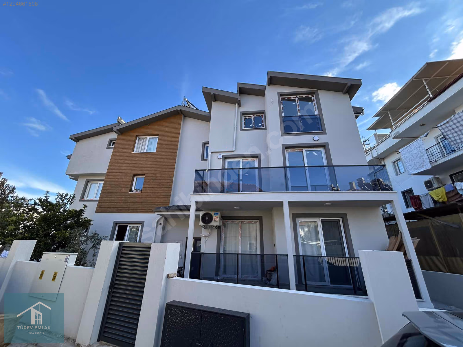 MERKEZİ LOKASYONDA SATILIK SIFIR 1+1 DAİRE