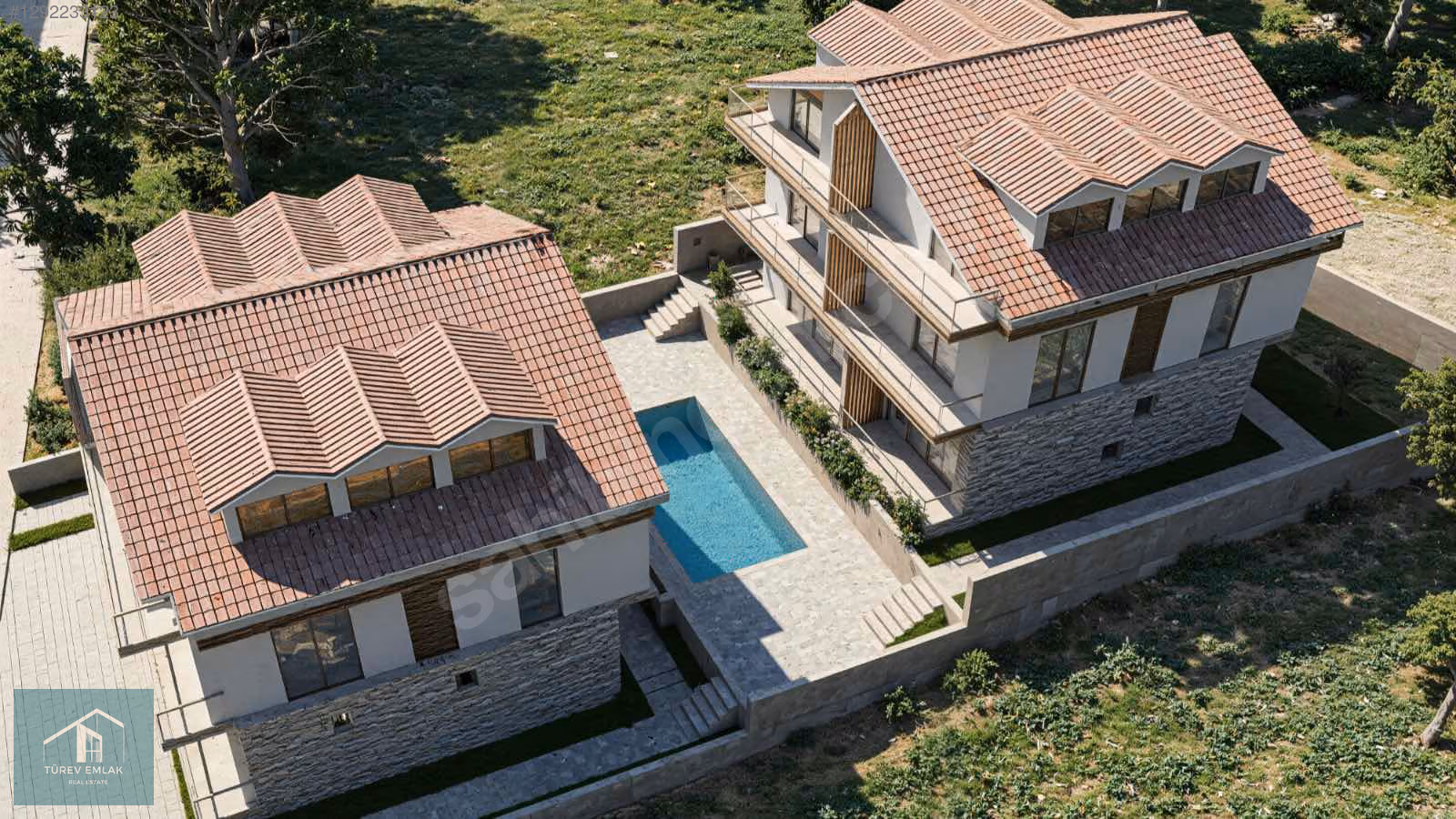 ÜZÜMLÜ MERKEZDE HAVUZLU SİTEDE SATILIK LÜKS 1+1 DAİRE