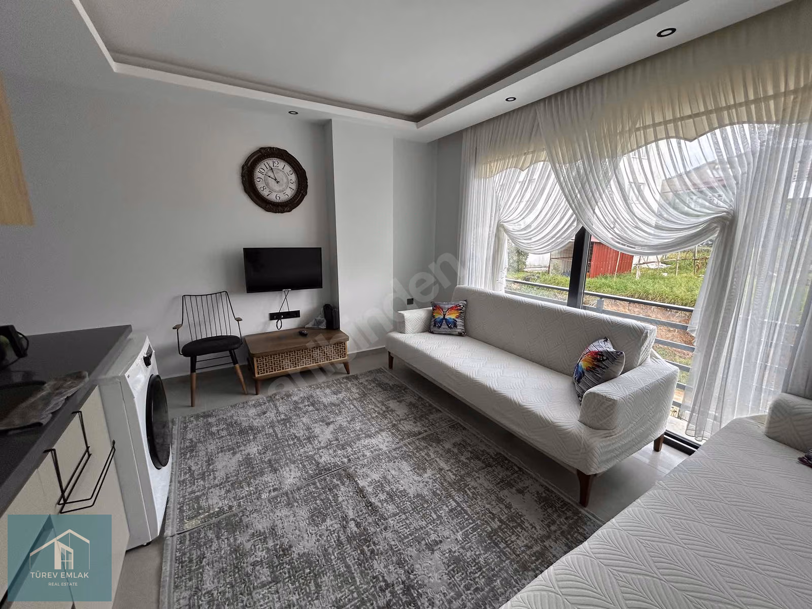 ÇEVREYOLUNDA KİRALIK 1+1 FULL EŞYALI LÜKS DAİRE