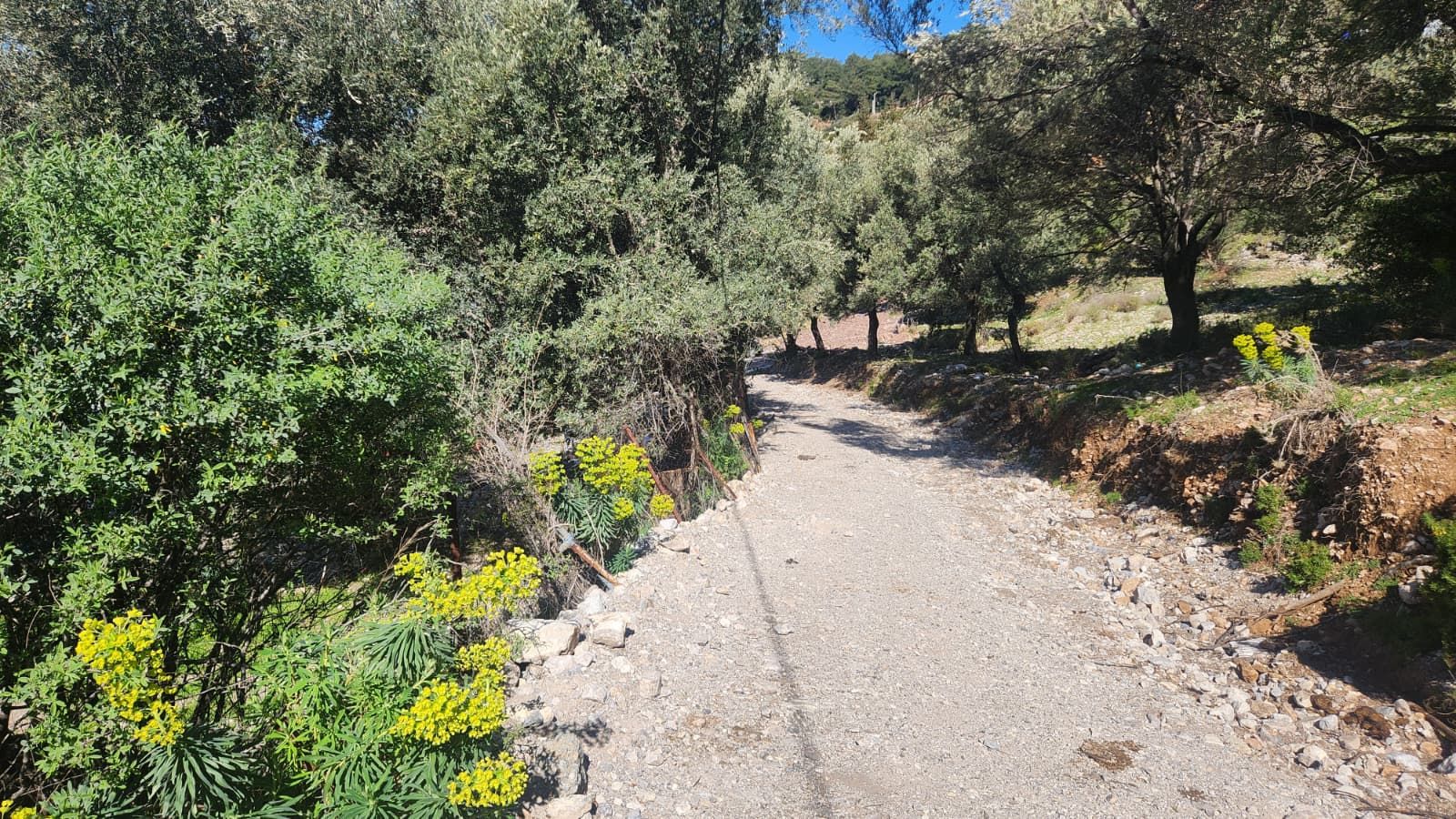 MUĞLA FETHİYE KİRME MAHALLESİNDE FUL DENİZ MANZARALI İMARLI ARAZİ