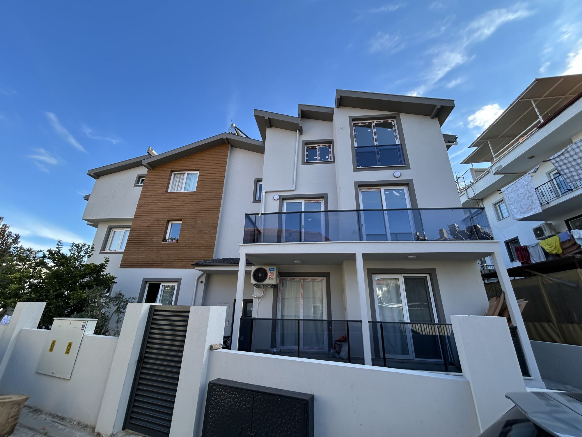 YENİ MH DE MÜSTAKİL GİRİŞLİ 1+1 DAİRE